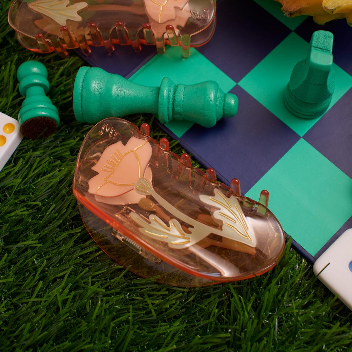 California Poppy Flower Jennie inspired cute bio-acetate winona irene big sale tortoise shell hair claw clip cute hair styles flat online wholesale hair pin hair accessories french barrettes for thick hair styles women.