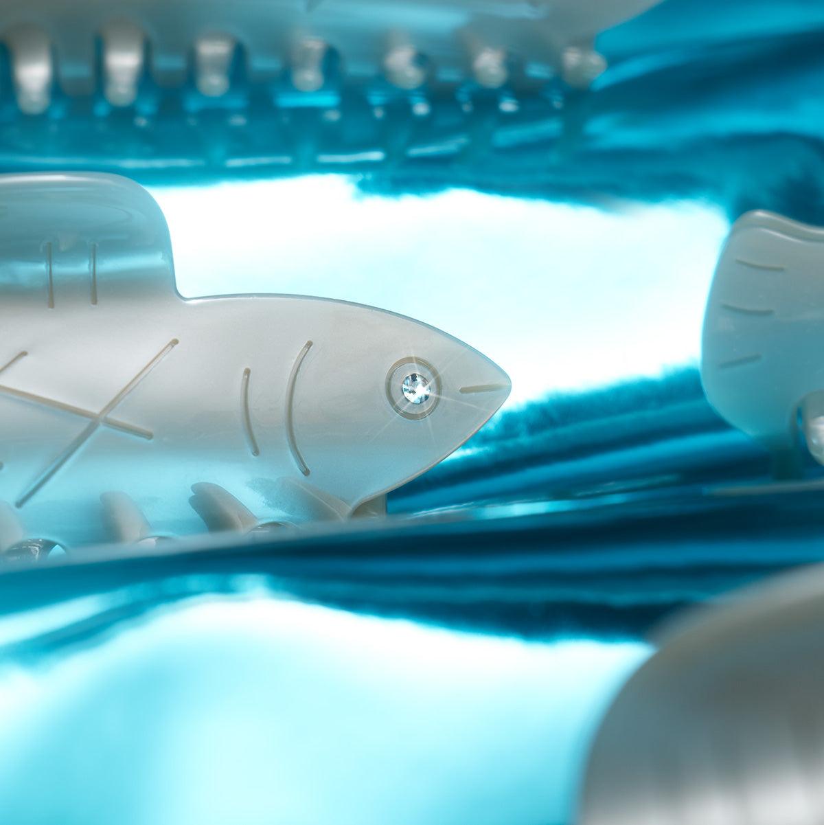 Jennie Sea Herring Fish bio-acetate lightweight high quality winona irene big sale designer tortoise shell hair claw clip durable pink butterfly flat online wholesale hair pin hair accessories french barrettes for thick hair styles women.