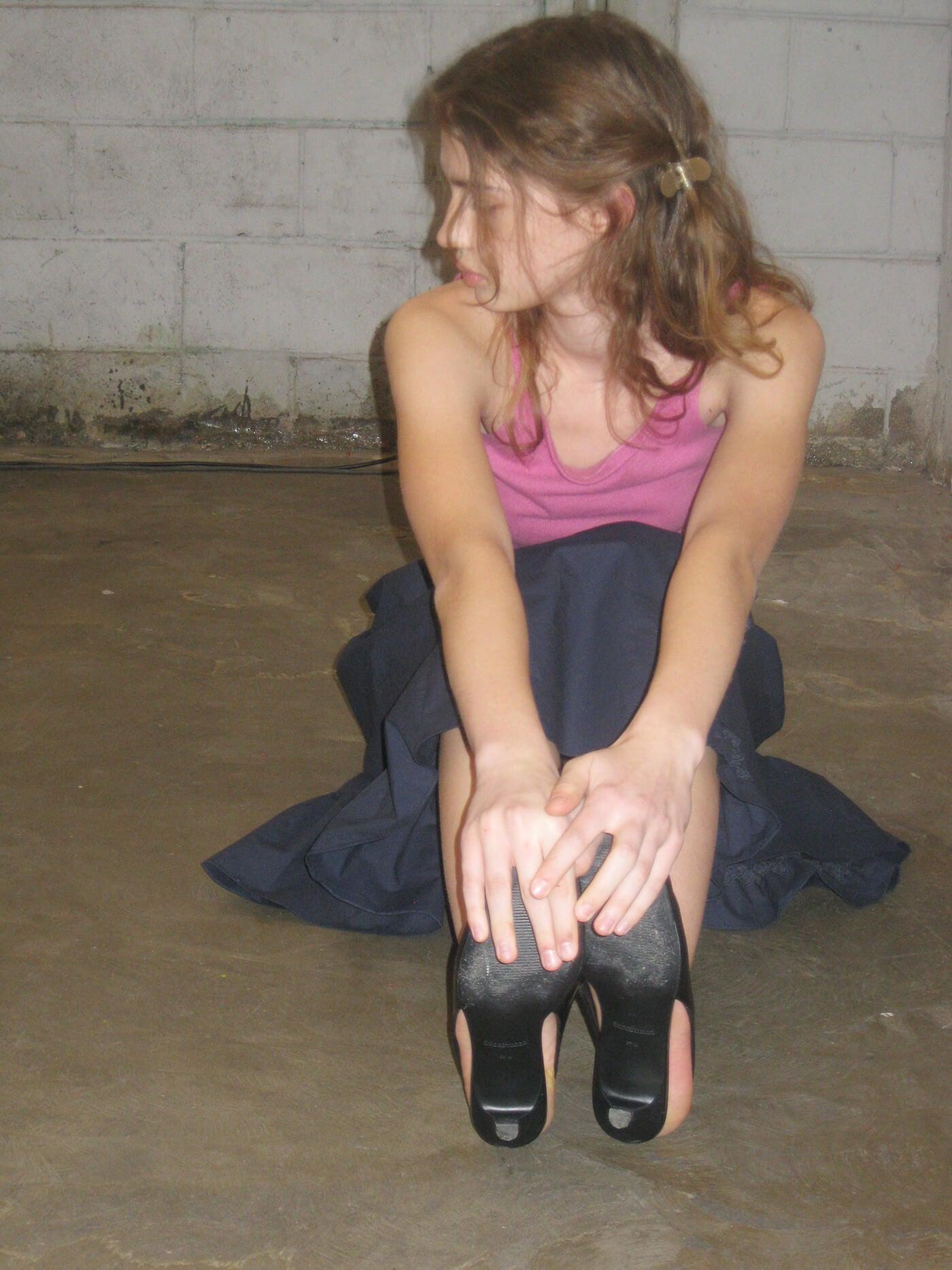 No. 2 Claw Clip Red Rosso bio-acetate go-to essentials undo hair claw big sale designer tortoise shell hair claw clip mid mini  accessory versatile for styling half-ups or full twists effortlessly. 