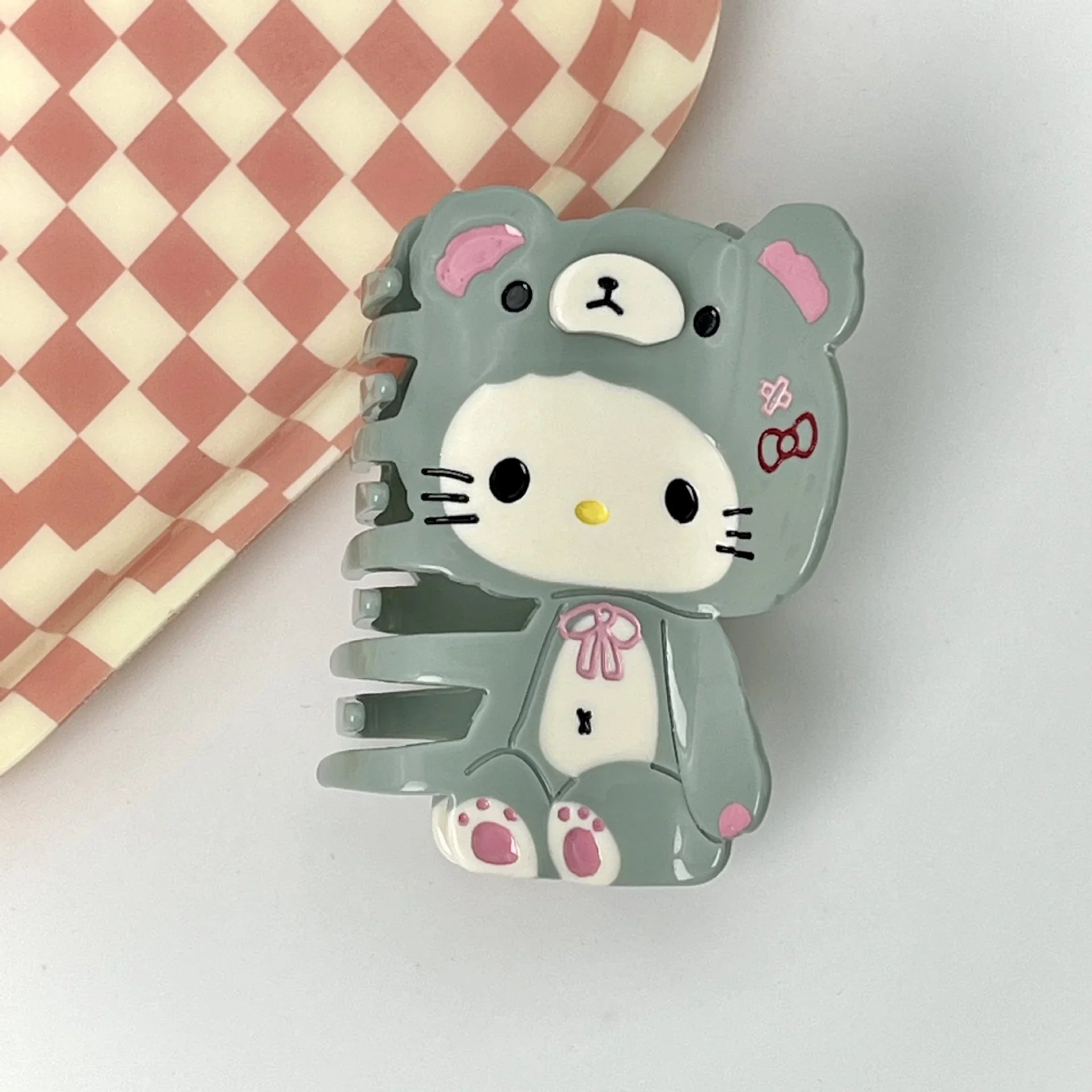 Kitty hair claw clip