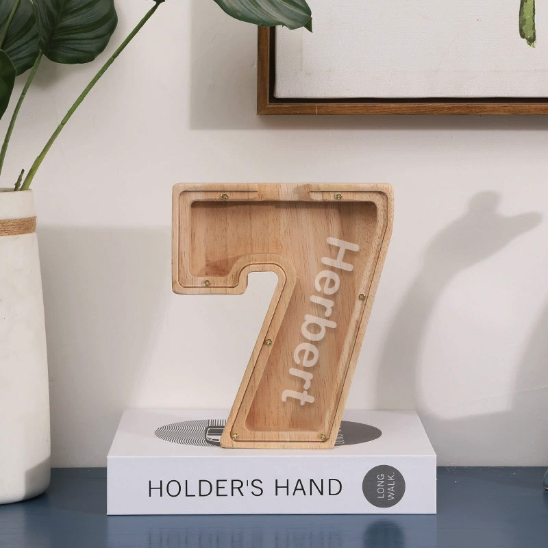 Alcancía infantil de madera con números de la suerte, el mejor regalo de cumpleaños.