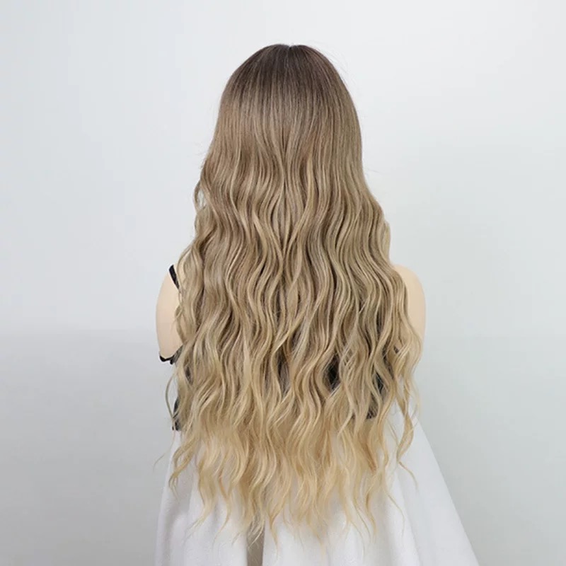 Golden Long Curly Hair Wig – Natural Volume, Soft Texture & Elegant Shine