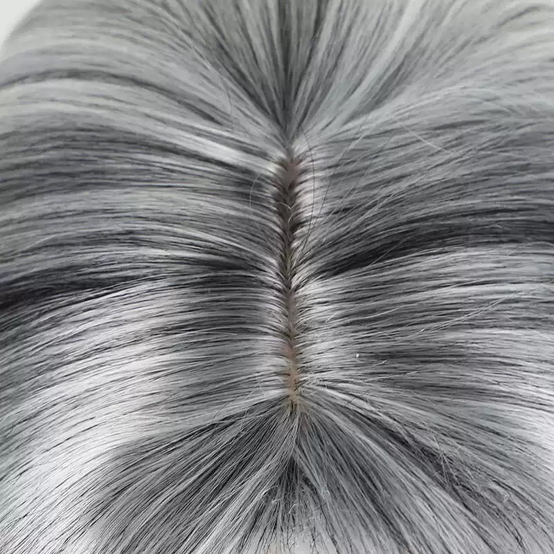 Silver Short Wavy Hair – Trendy & Elegant Style