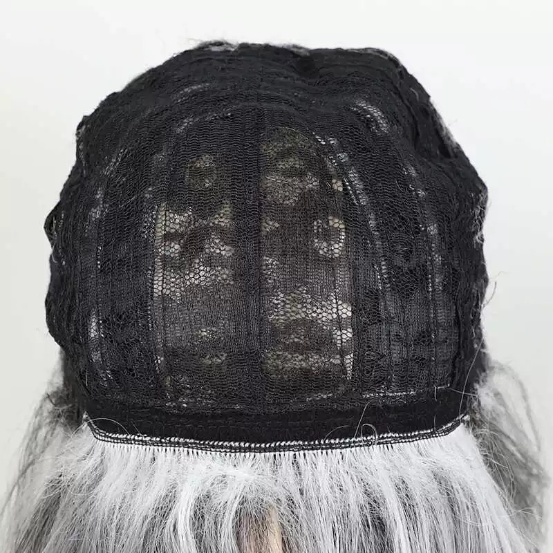 Silver Short Wavy Hair – Trendy & Elegant Style