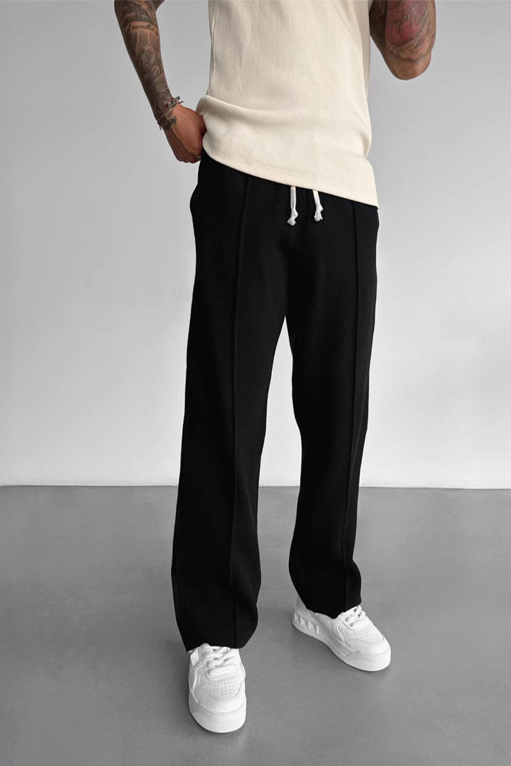 Solid color jogging pants