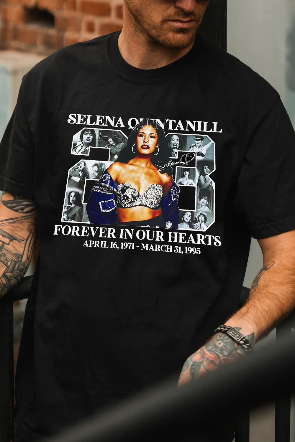 selena  T-Shirt