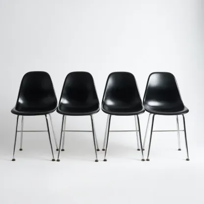 Chaises de salle à manger en plastique Noir 46x53x82 cm – Design contemporain – Lot de 4-Purefinishio