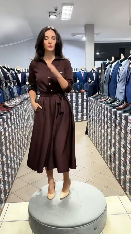 🔥 Oferta specjalna: -49% na wszystkie zamówienia w tym tygodniu! Nie przegap tej okazji!✨ Sukienka koszulowa z paskiem w talii i kieszeniami