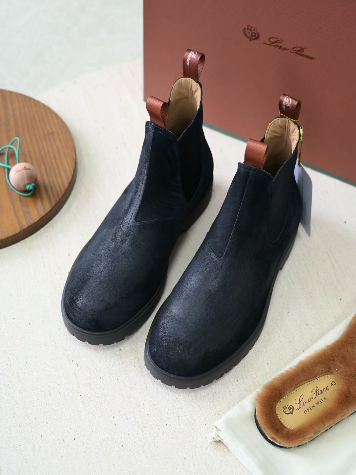 Loro Piana LP Summer Walk / End Walk — Low-Top, Comfortable, and Casual Men's Shoes (Suede) | High-Top Chelsea Boots FAP6922_H027