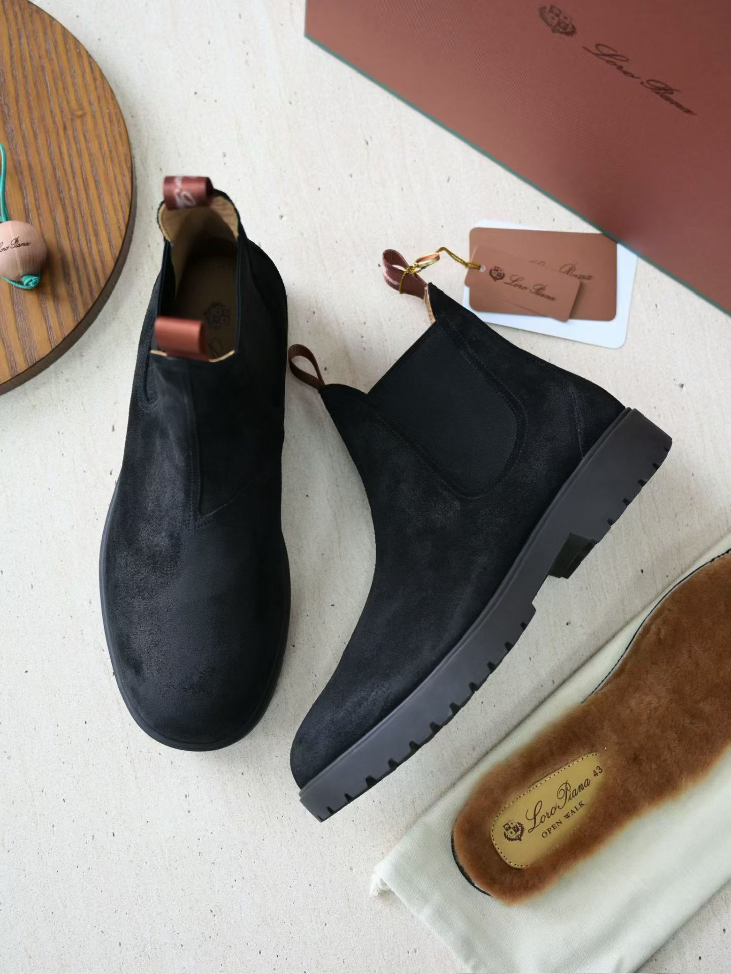 Loro Piana LP Summer Walk / End Walk — Low-Top, Comfortable, and Casual Men's Shoes (Suede) | High-Top Chelsea Boots FAP6922_H027
