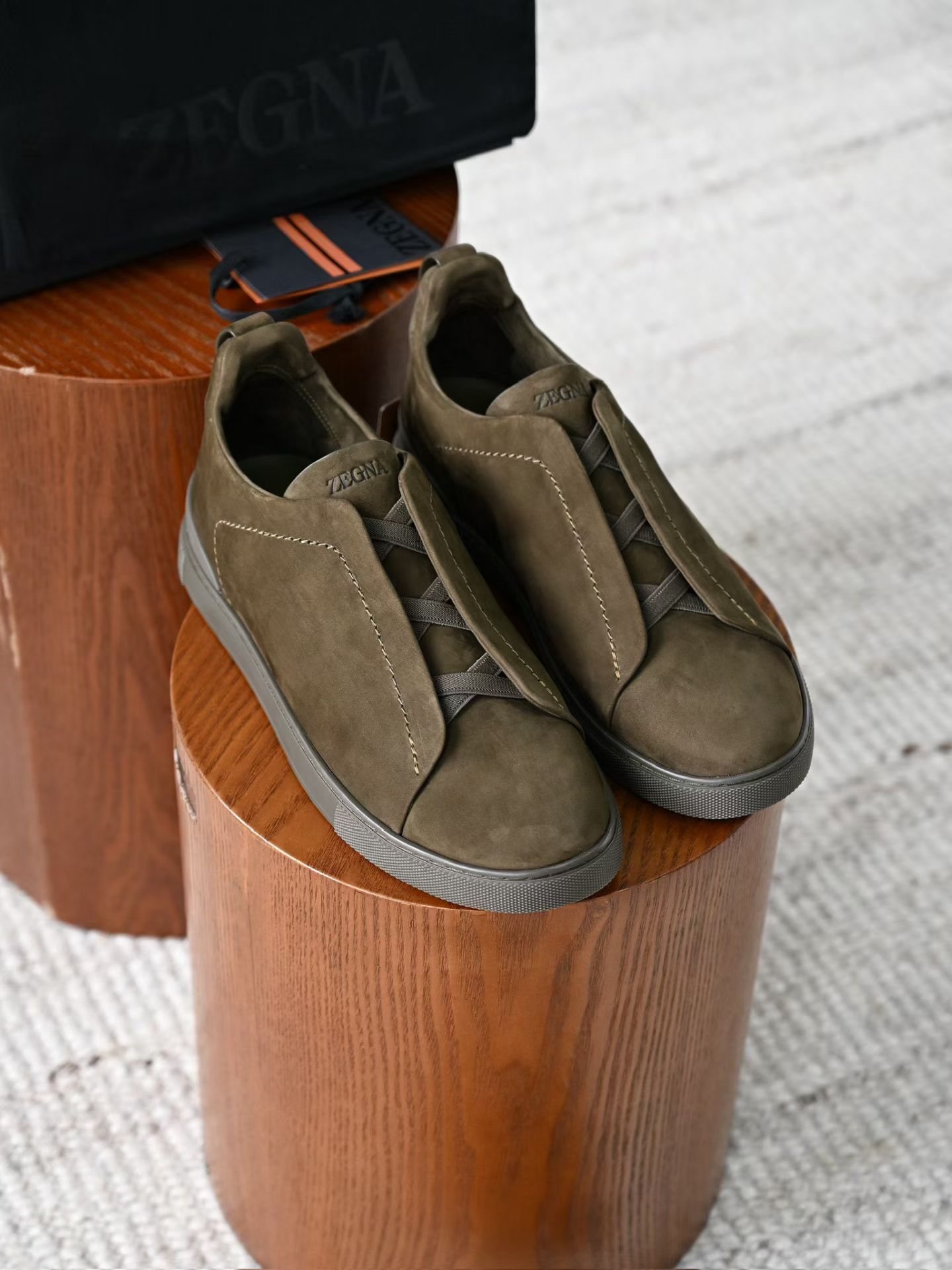 ZE2441-5 杰尼亚  Zegna Triple -(Suede) Laceless Sneakers -C0-LHNBC-S7964Z