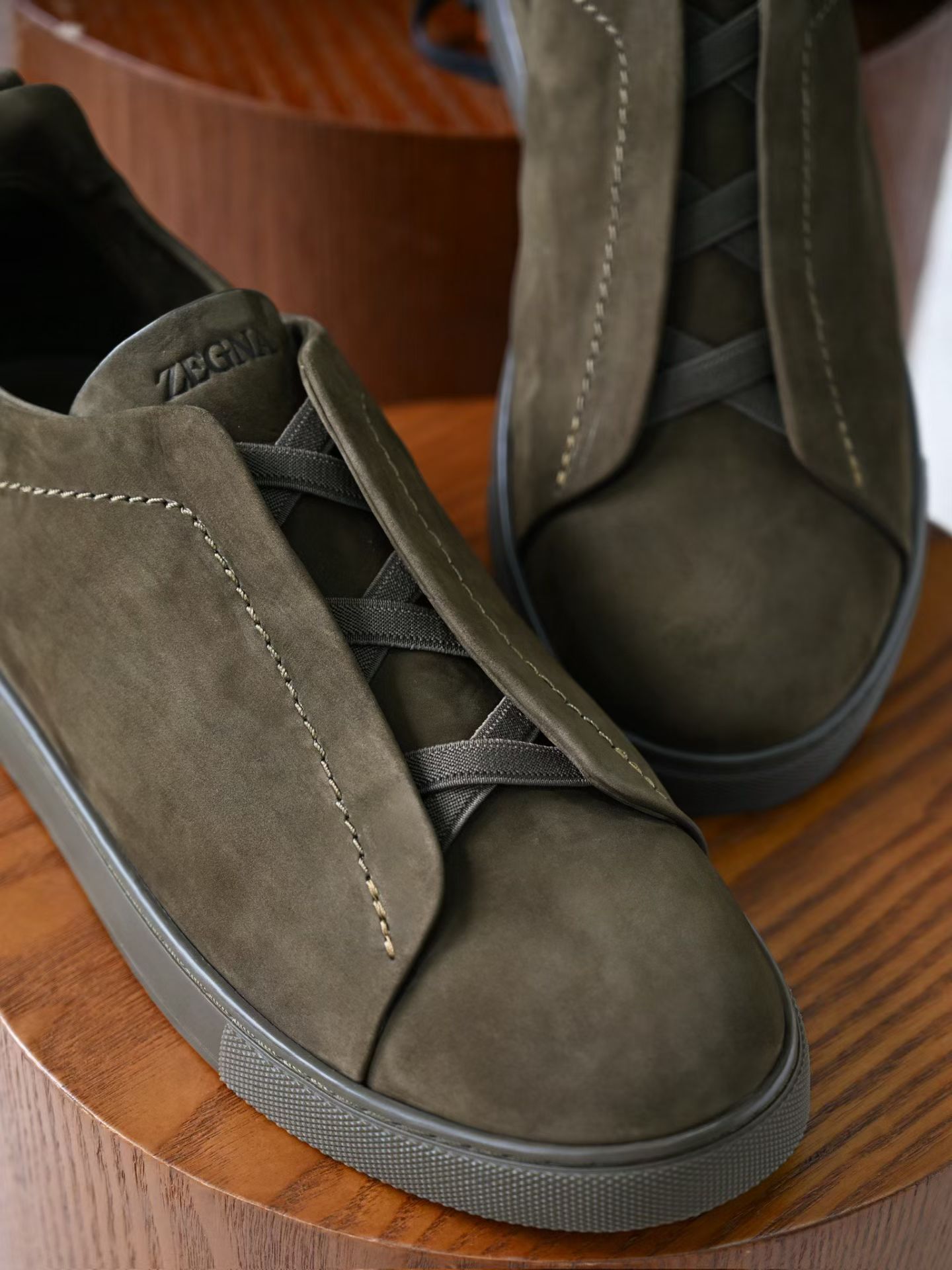 ZE2441-5 杰尼亚  Zegna Triple -(Suede) Laceless Sneakers -C0-LHNBC-S7964Z