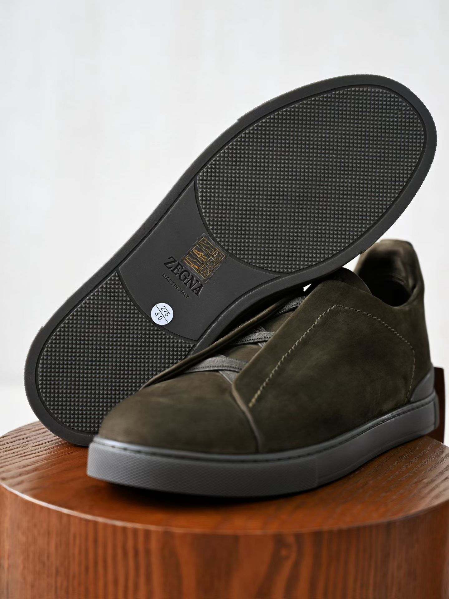 ZE2441-5 杰尼亚  Zegna Triple -(Suede) Laceless Sneakers -C0-LHNBC-S7964Z