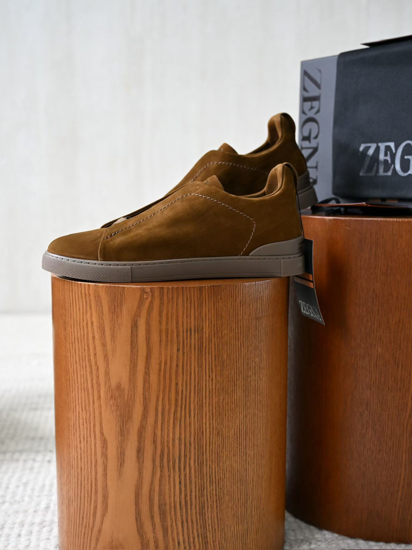 ZE2441-5 杰尼亚  Zegna Triple -(Suede) Laceless Sneakers -C0-LHNBC-S7964Z