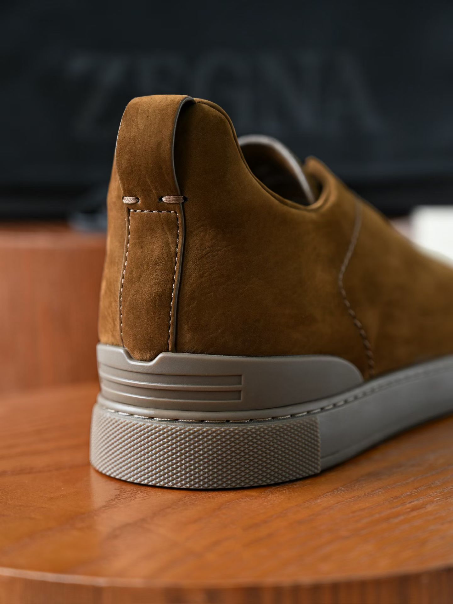 ZE2441-5 杰尼亚  Zegna Triple -(Suede) Laceless Sneakers -C0-LHNBC-S7964Z
