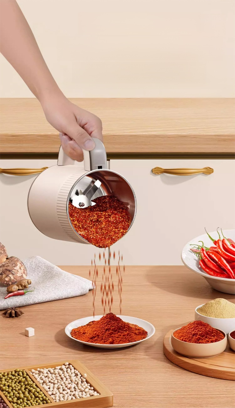 Efficient kitchen appliance for grinding spices