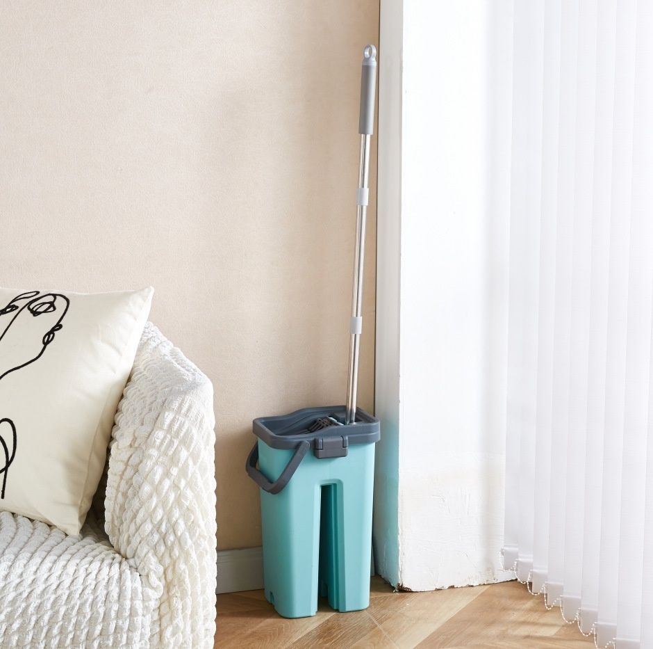 Obrotowa głowica mopa podczas użytkowania