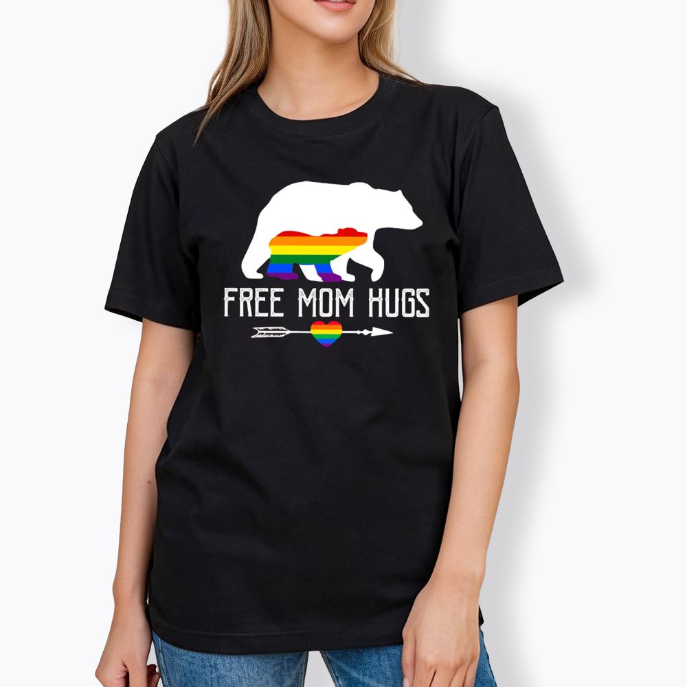 Free Mom Hugs Classic T-Shirt