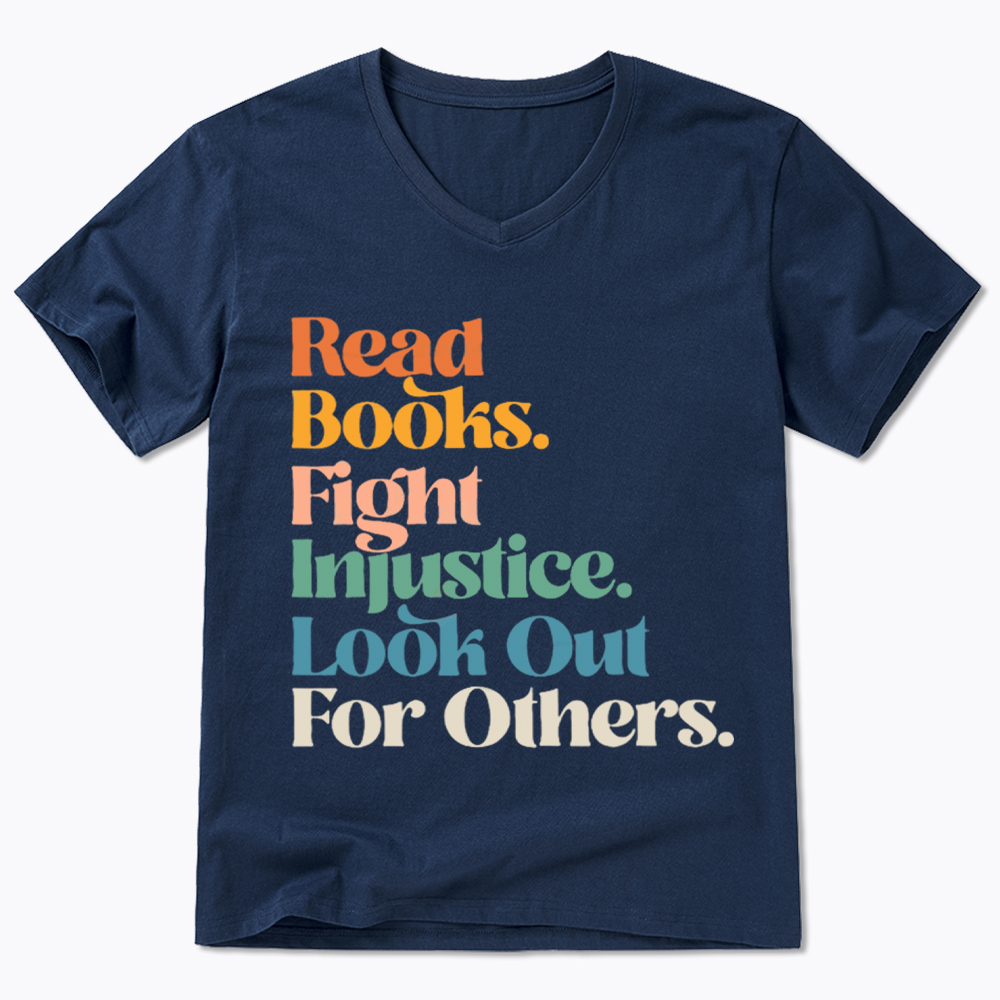 Read Banned Books Social Justice V-Neck Classic T-Shirt