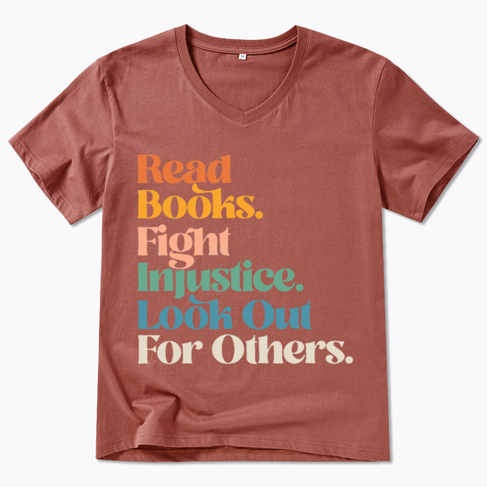 Read Banned Books Social Justice V-Neck Classic T-Shirt