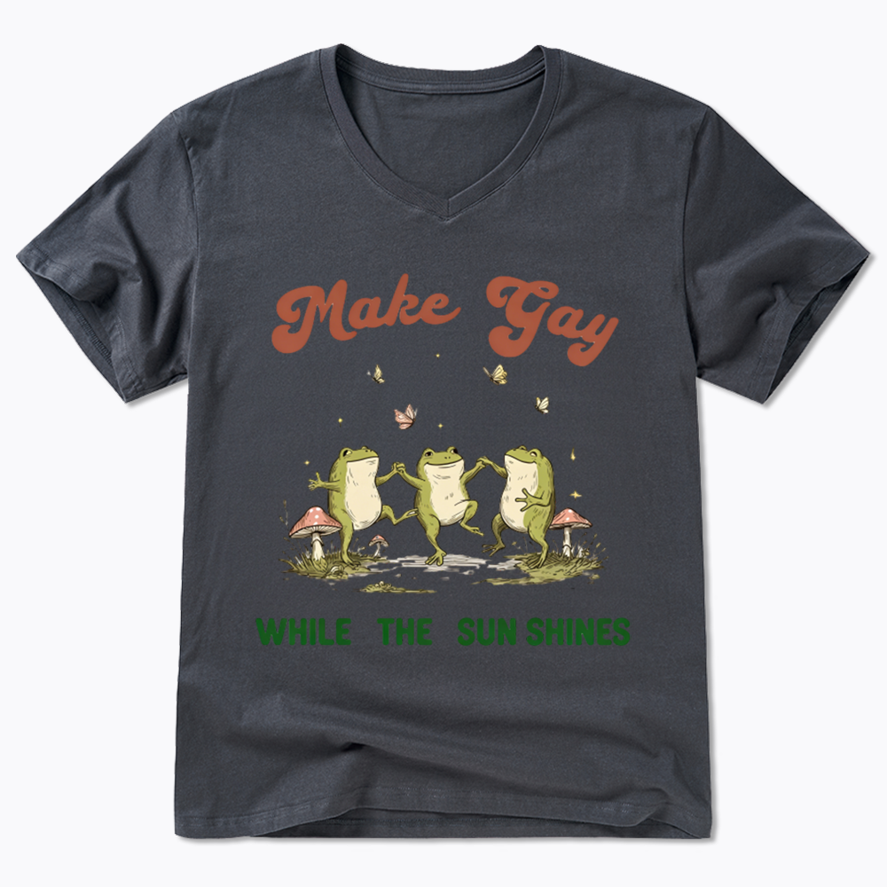 Tap Water Buddies Frog V-Neck Classic T-Shirt