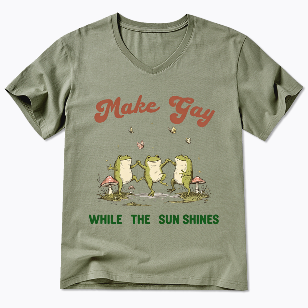 Tap Water Buddies Frog V-Neck Classic T-Shirt