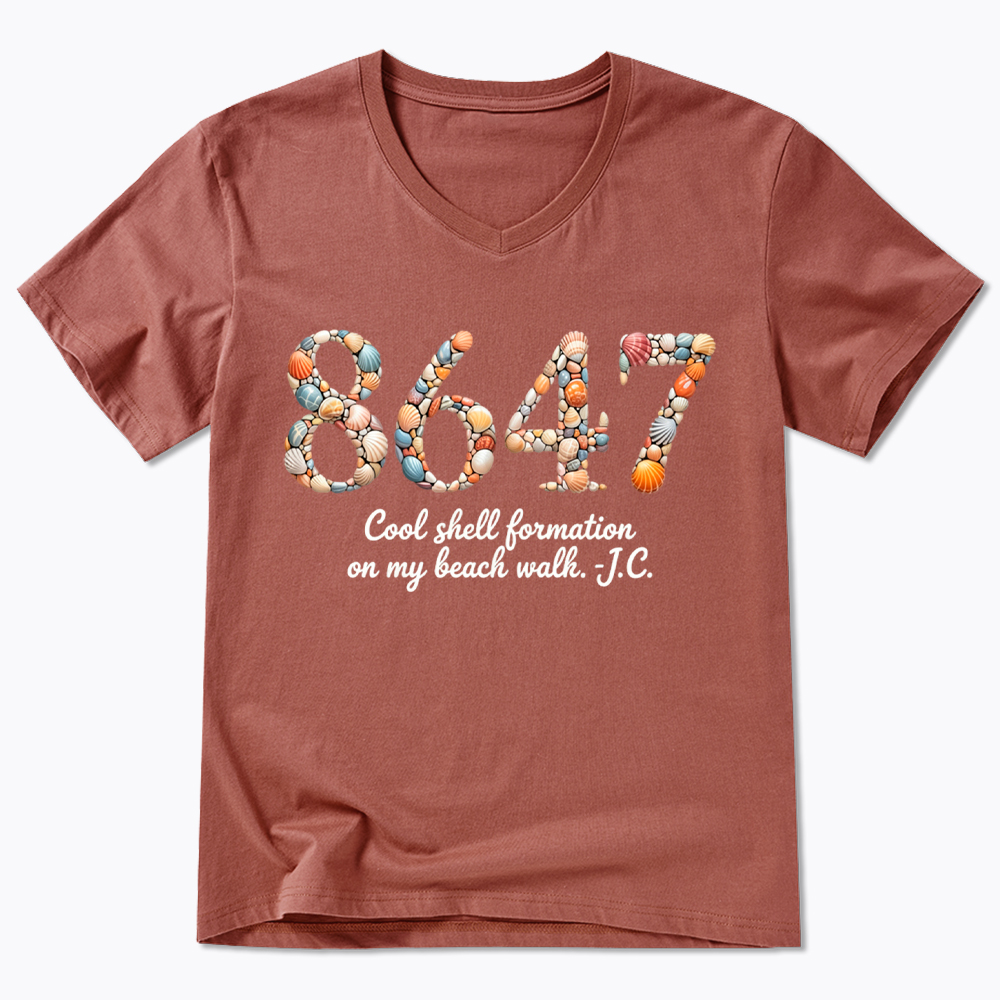 8647 V-Neck Classic T-Shirt