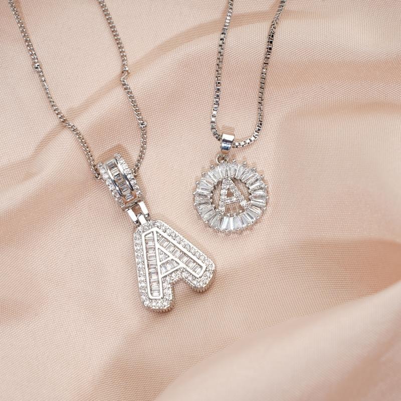 2 Szt. Naszyjnik z Literą z Kryształami