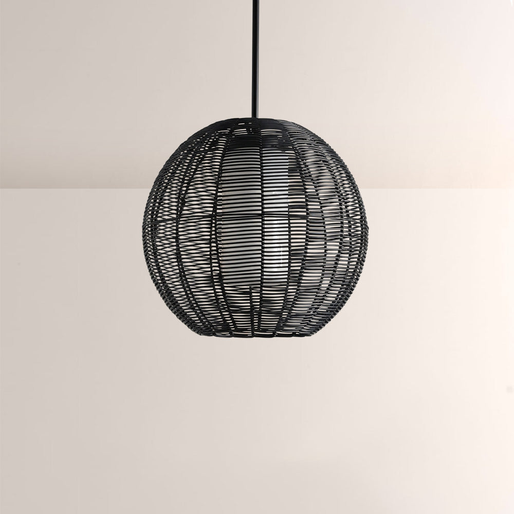Crhan Globe Outdoor Pendant