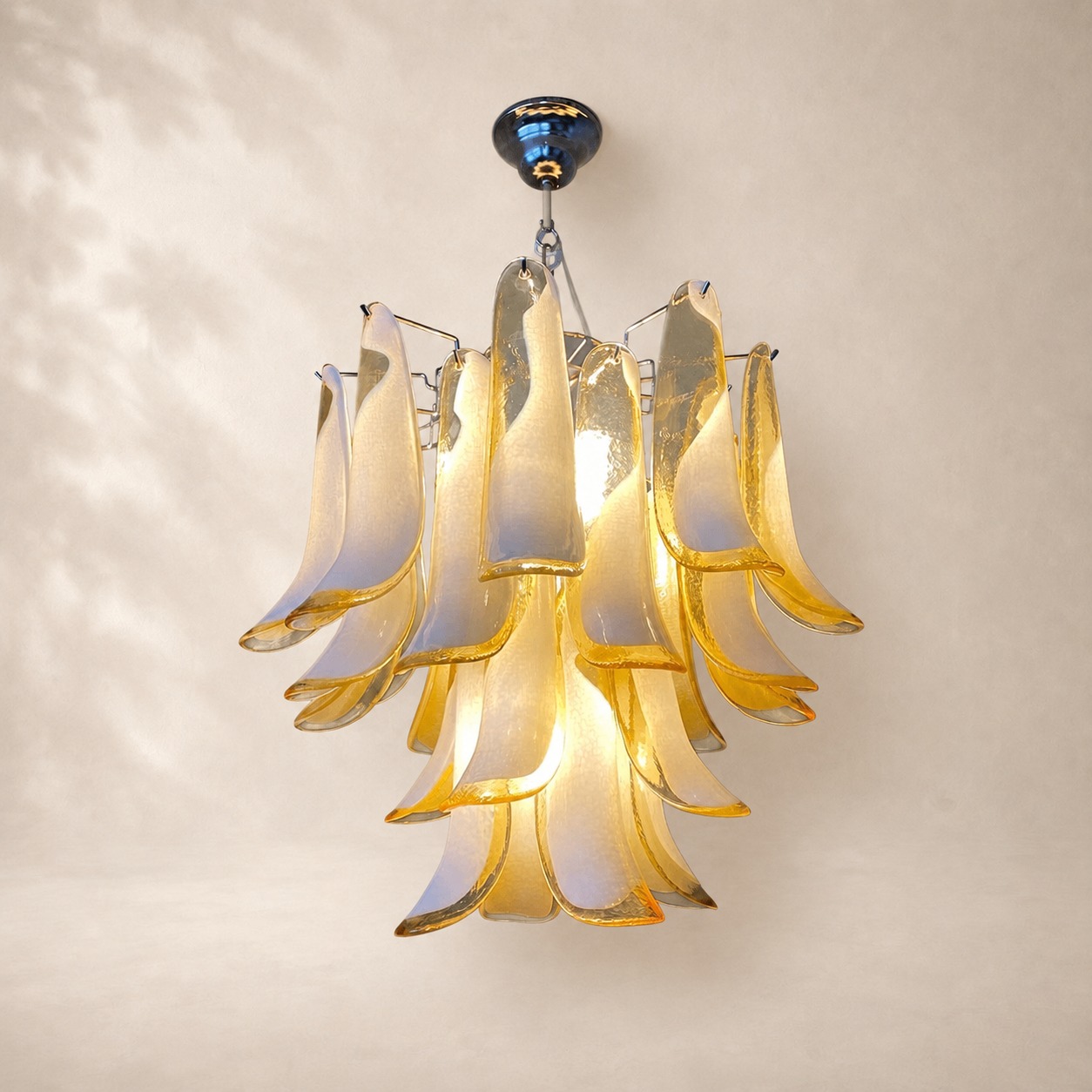 Murenza Chandelier – 26 petals – Amber