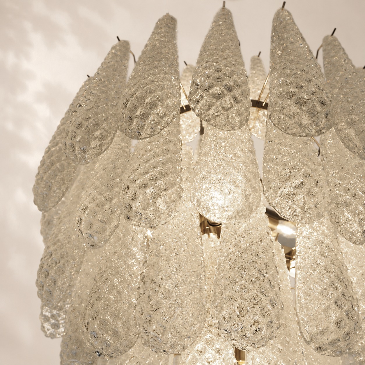 Murenza Chandelier – Drop – 85 glasses – Transparent