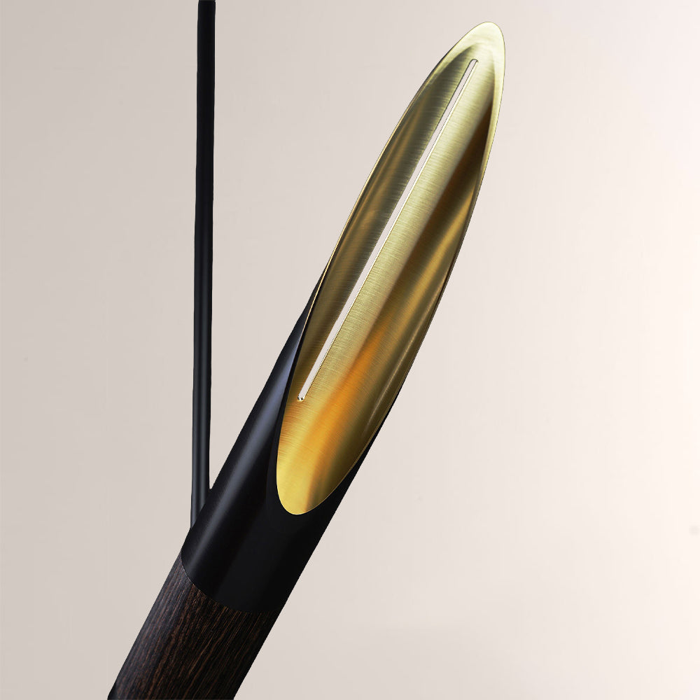 Voyant Arrow Profile Luxury Pendant
