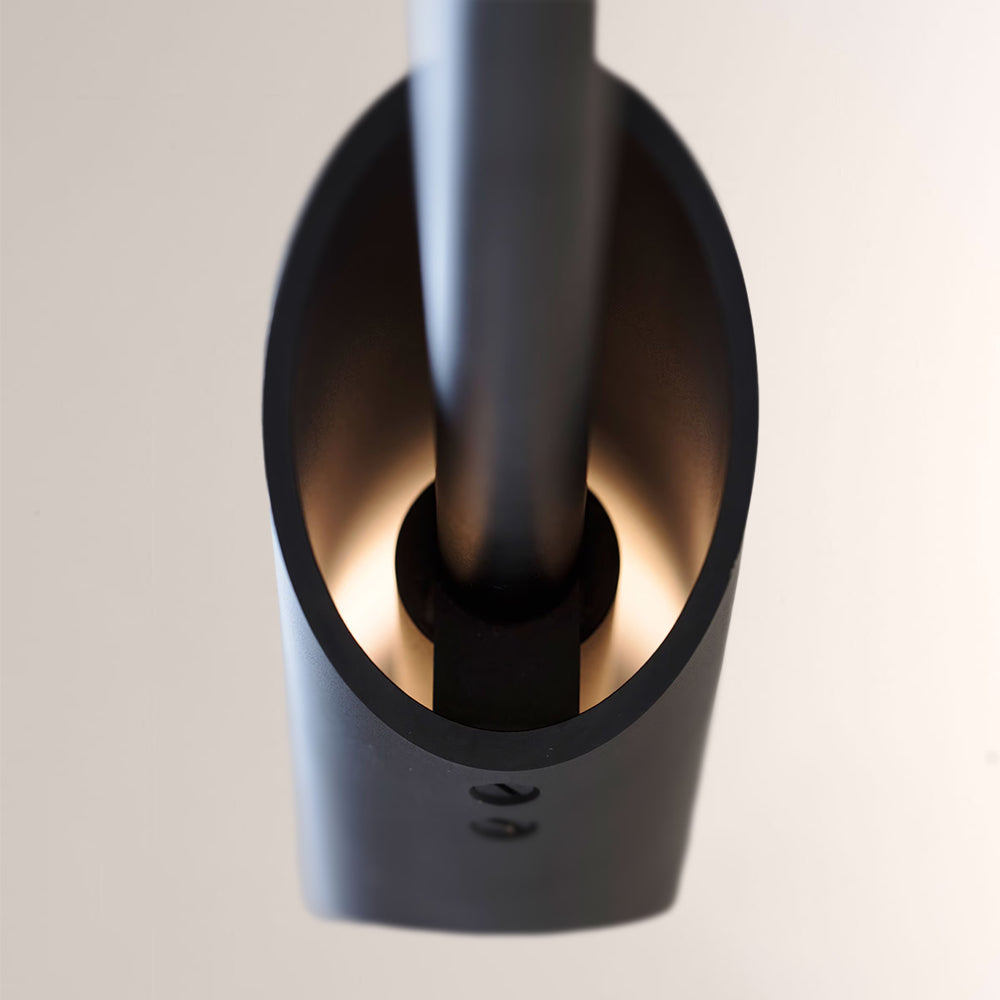 Voyant Arrow Profile Luxury Pendant