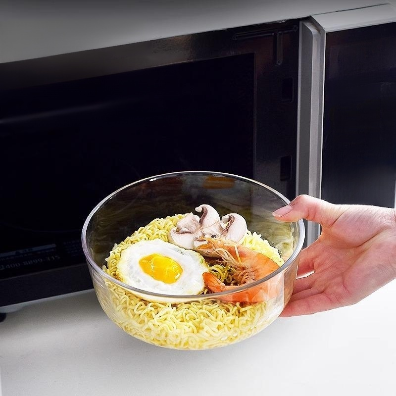 Transparente Obstsalatschüssel