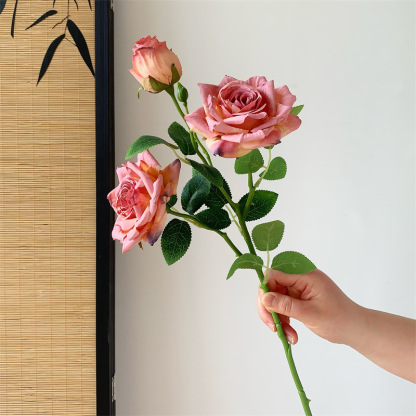 Künstliche Trockenblumensträuße