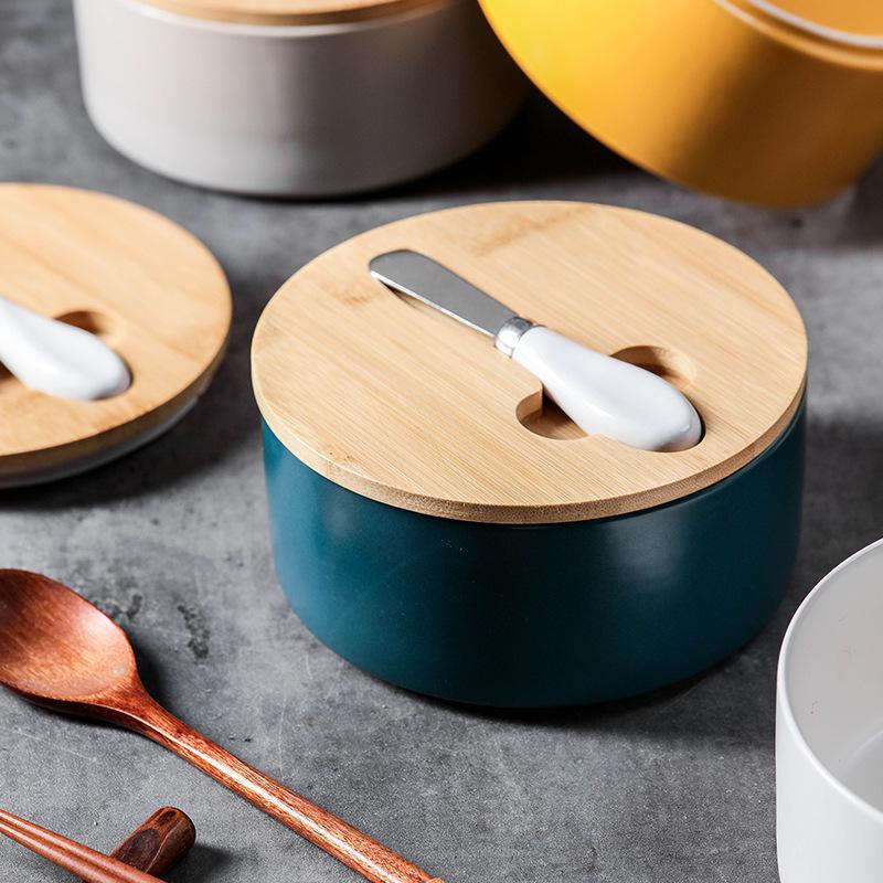 Konyhai lezárt vajtartó