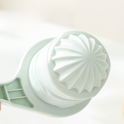 Otthoni csavaros gyümölcscentrifuga