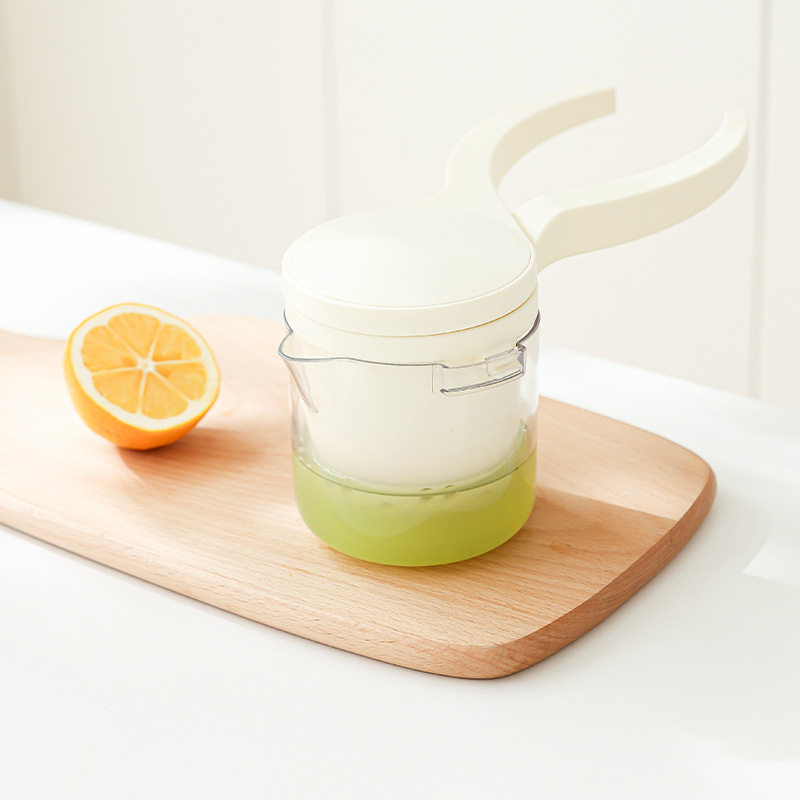 Otthoni csavaros gyümölcscentrifuga