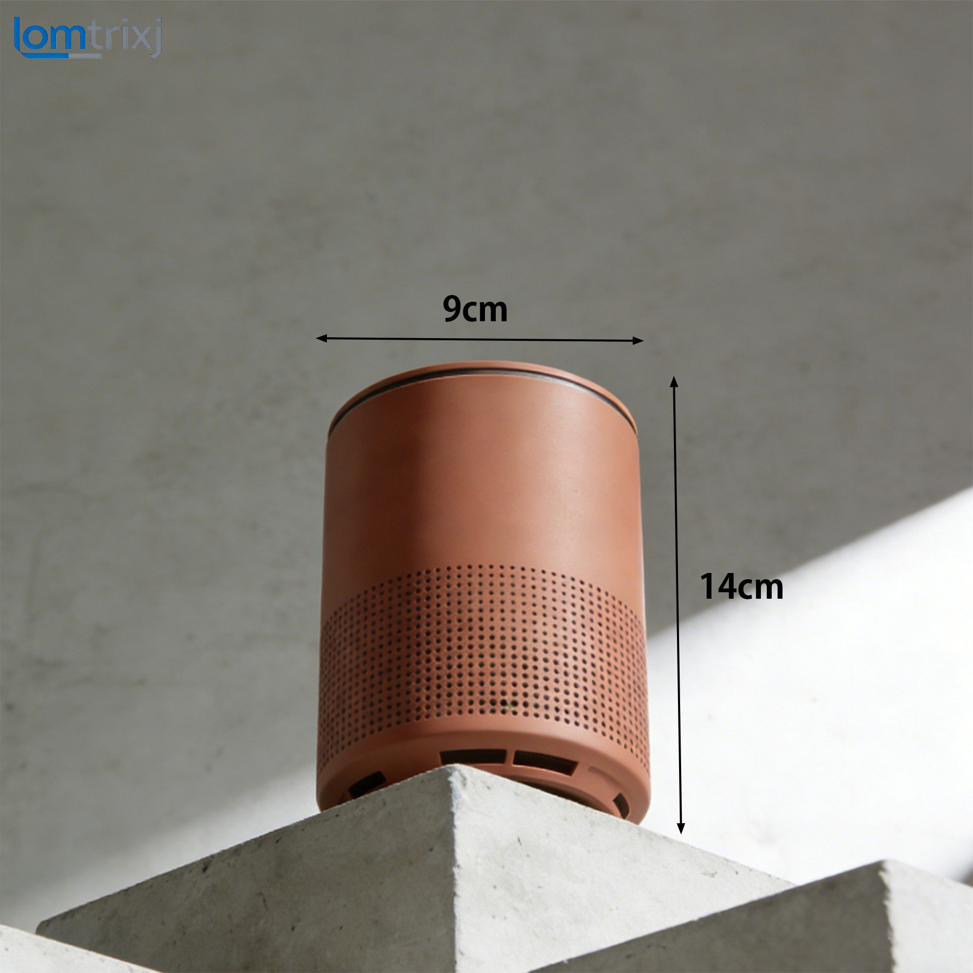 Bluetooth speaker for outdoor and indoor use