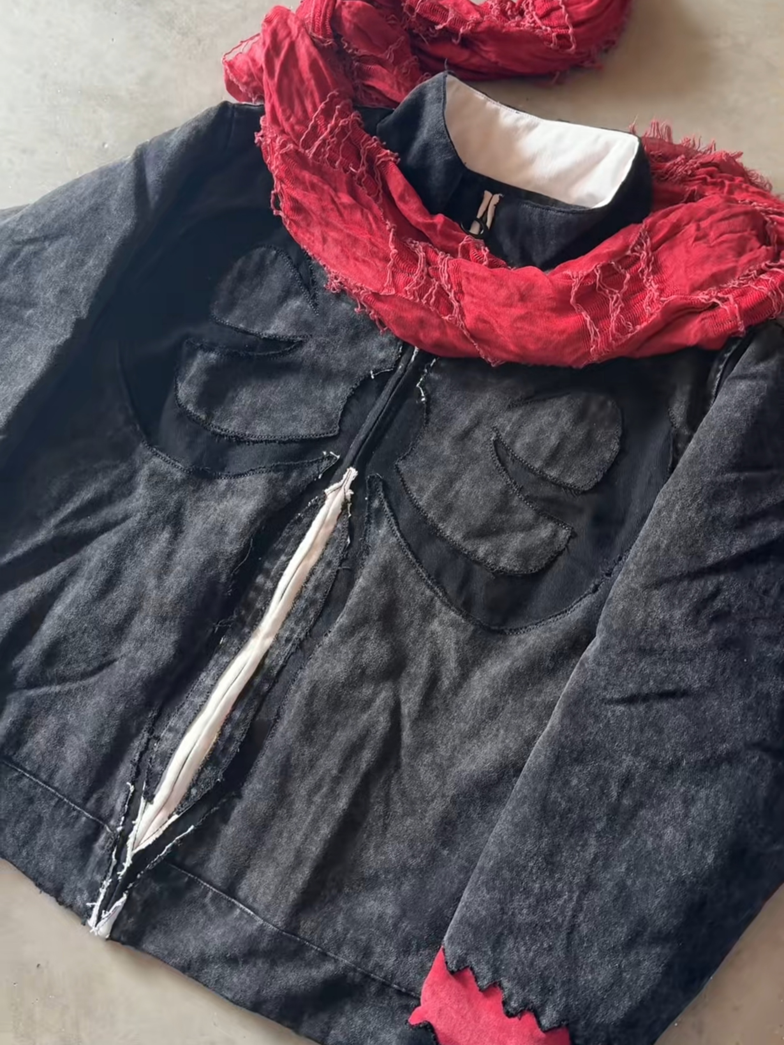 WOUND SCARF BOMBER