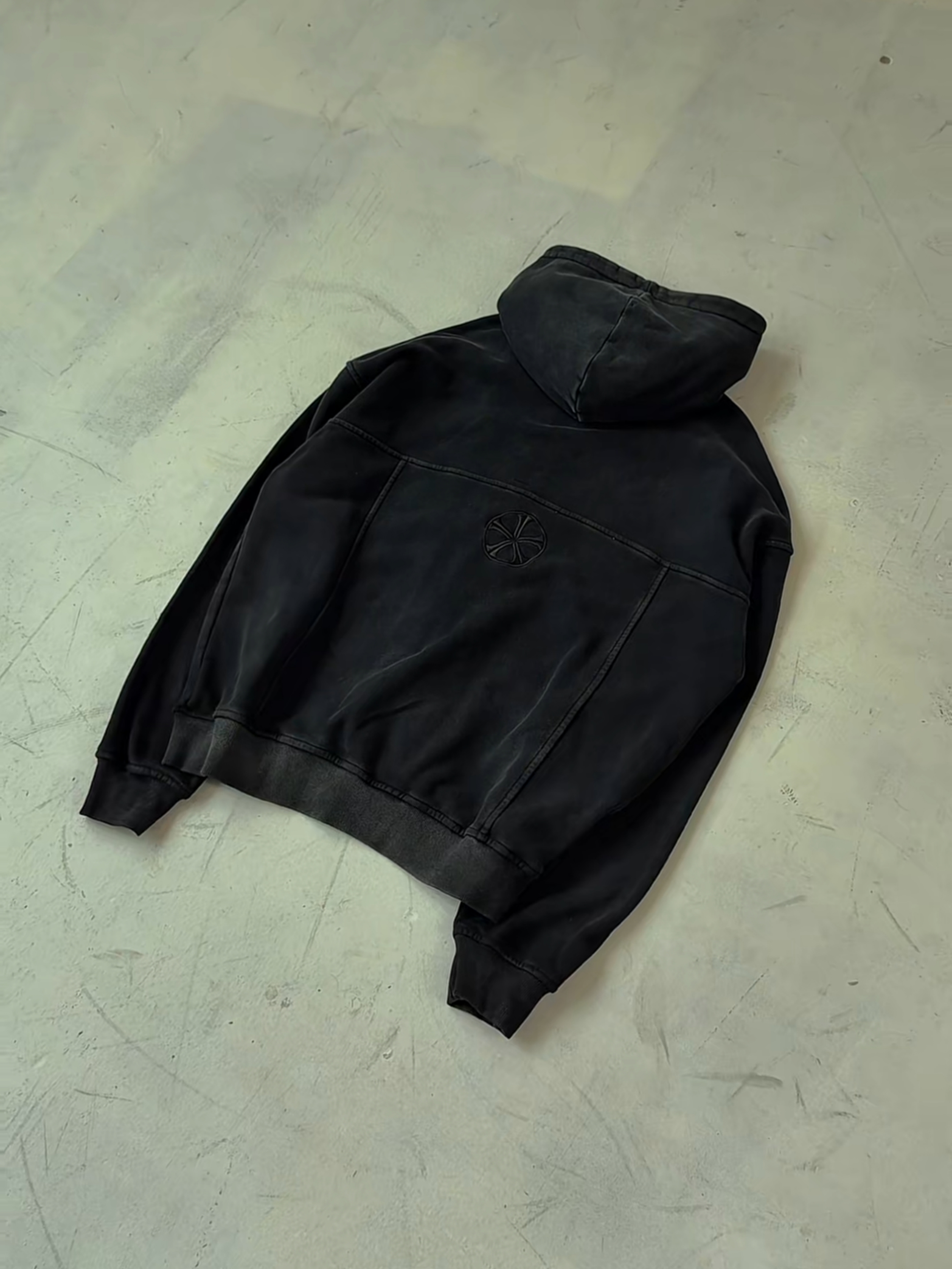 CROWN MARK ZIP-UP