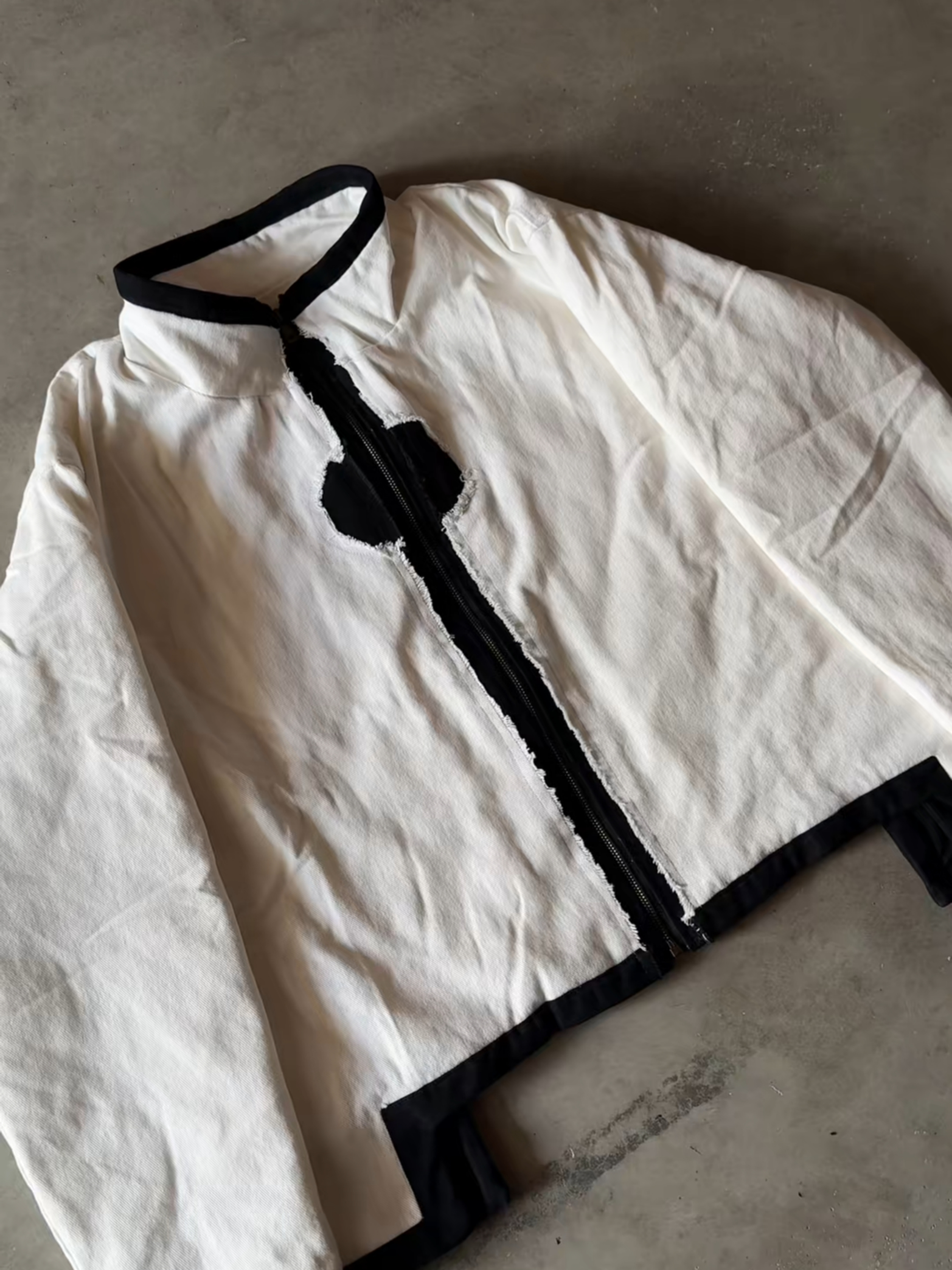 LACUNA NOTCH BOMBER