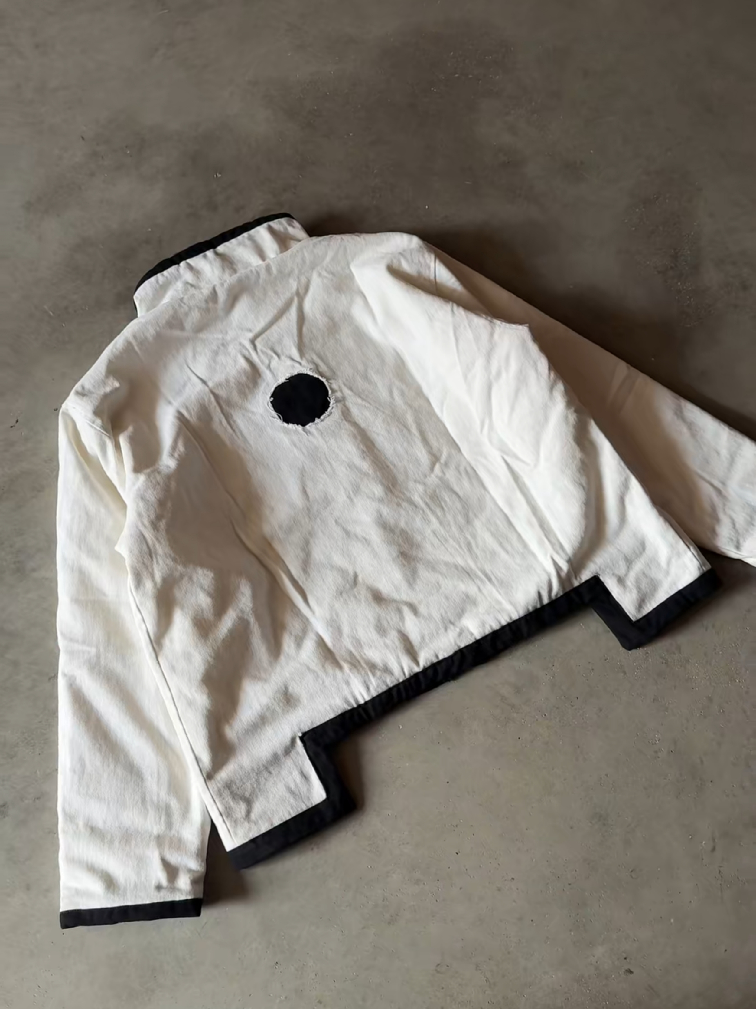 LACUNA NOTCH BOMBER