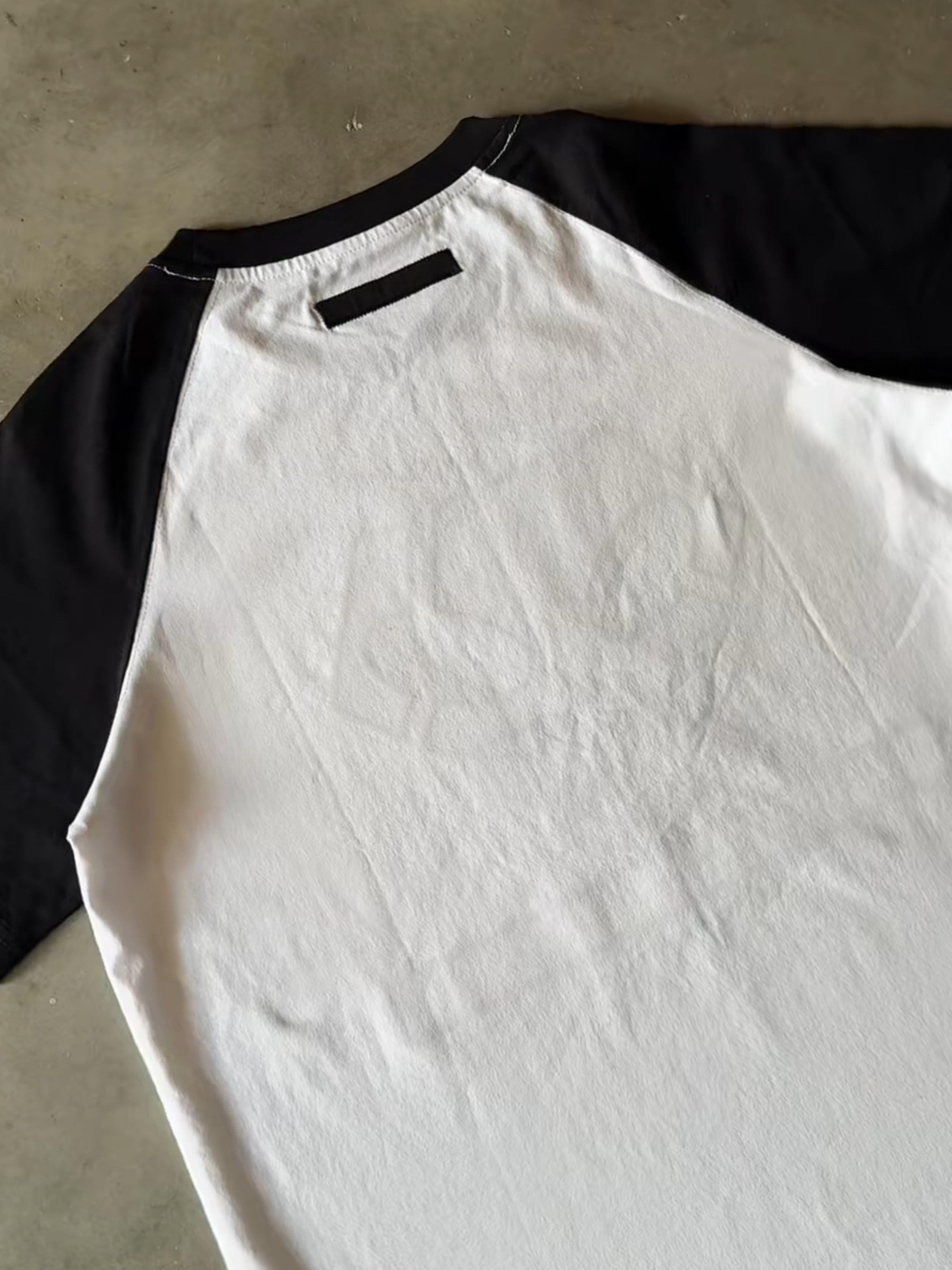 VACANT BAR TEE