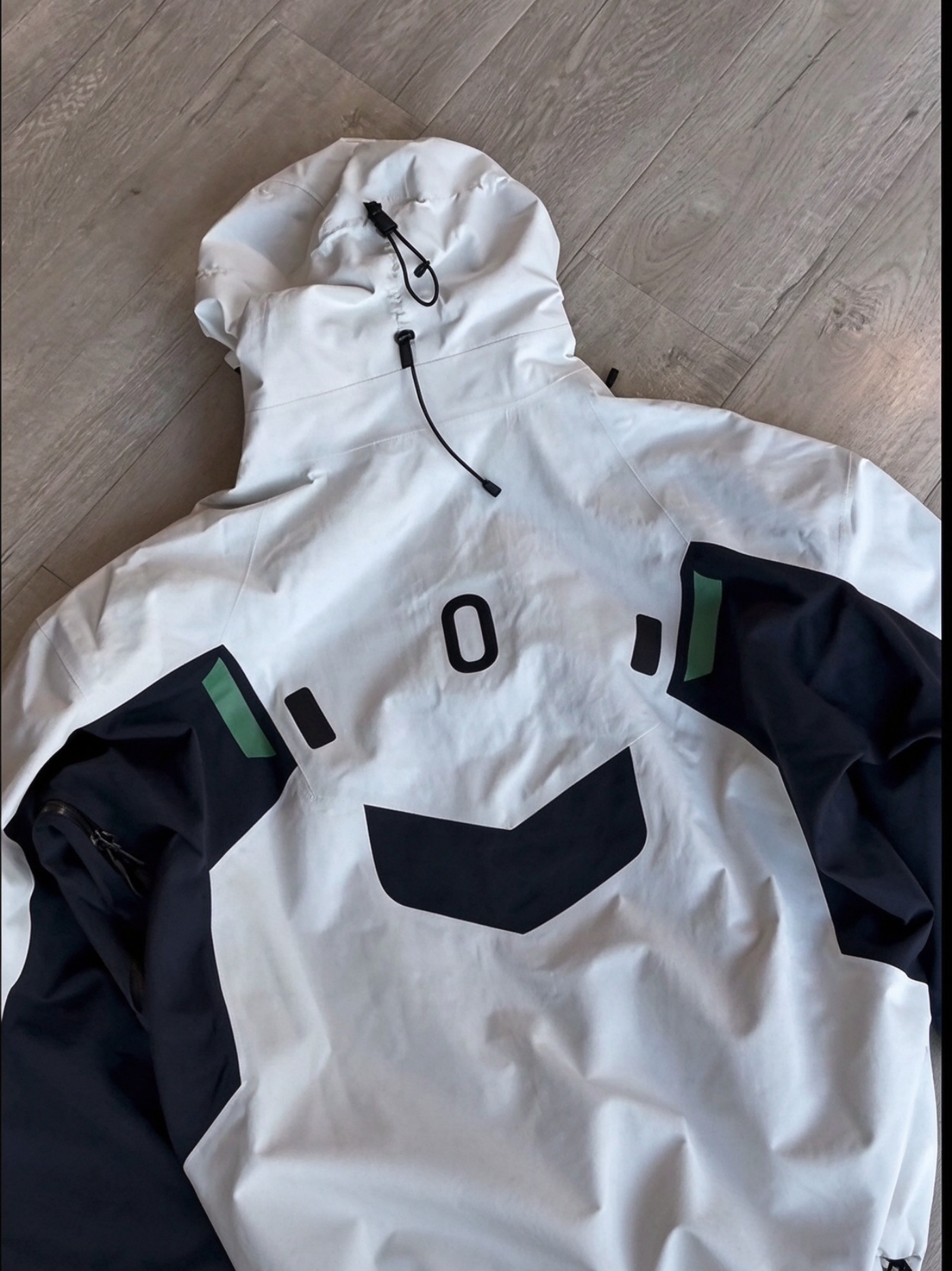 HARDSHELL JACKET| ZERO FORM