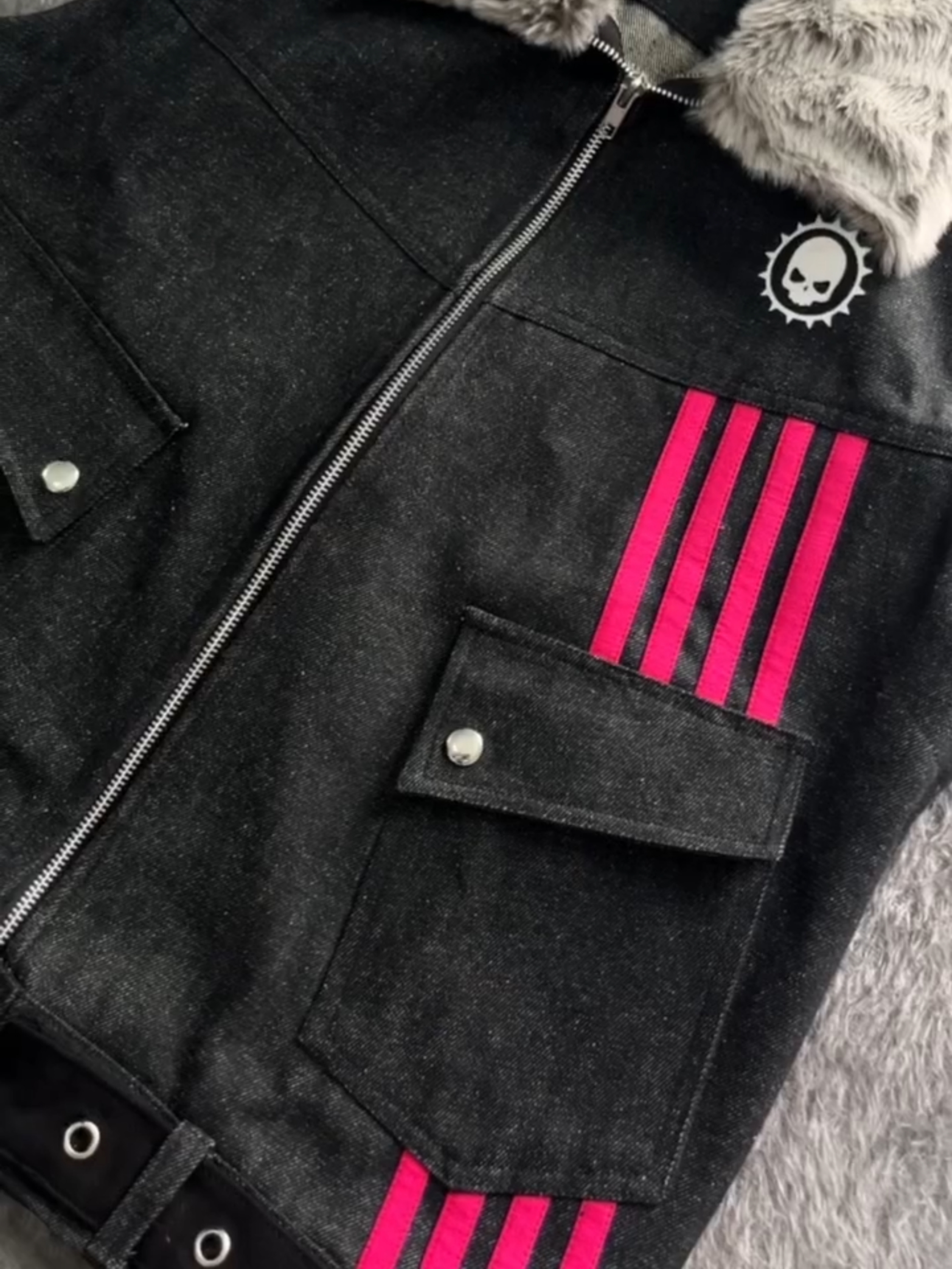 INTACT TALLY VEST