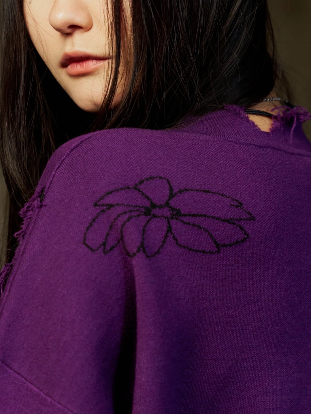 VIOLET DETONATION DISTRESSED KNIT