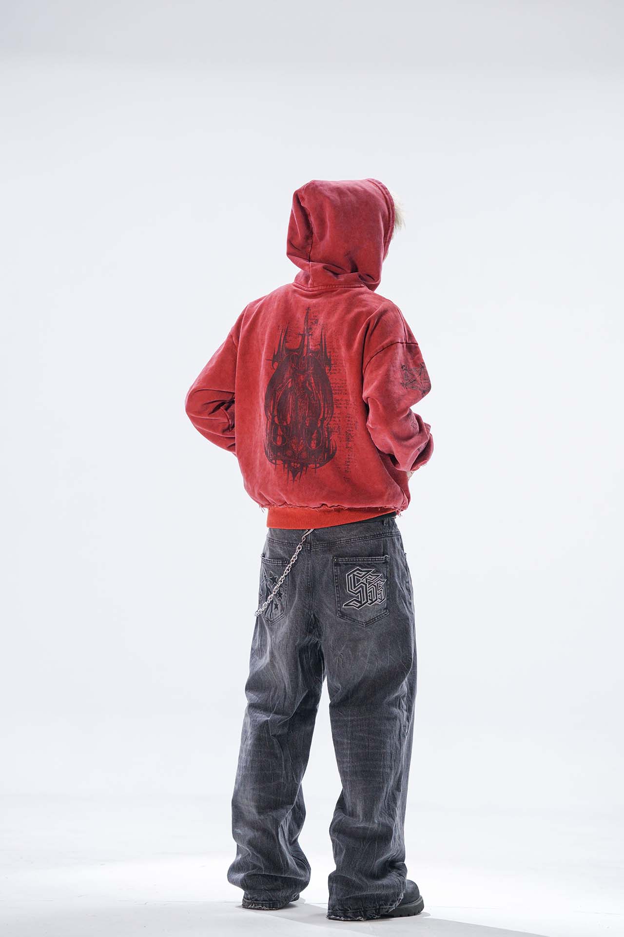 SCARLET GATE ZIP HOODIE