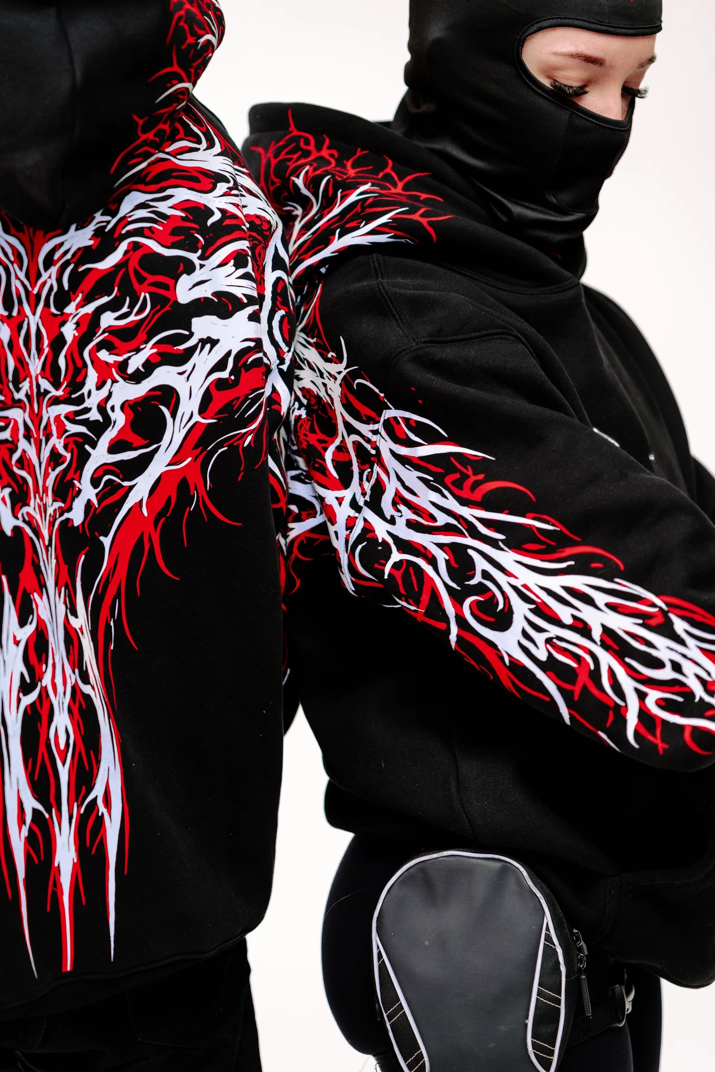 REFLECTIVE HOODIE