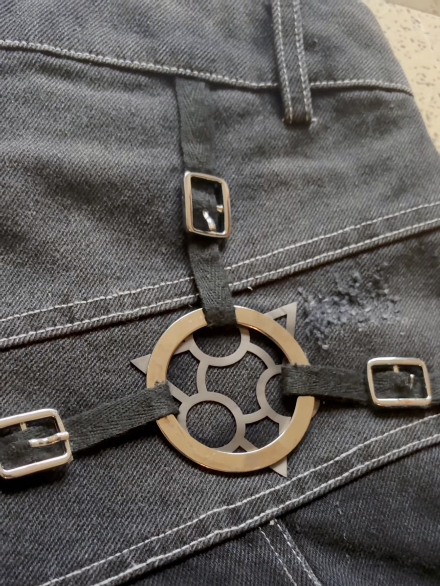CURSED SEAL DENIM SHORTS